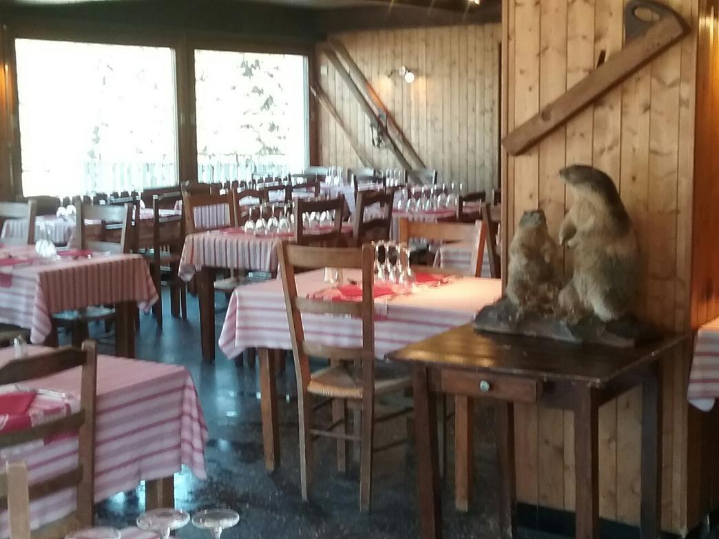 Hotel Restaurant Les Rosieres มานิโกด ภายนอก รูปภาพ